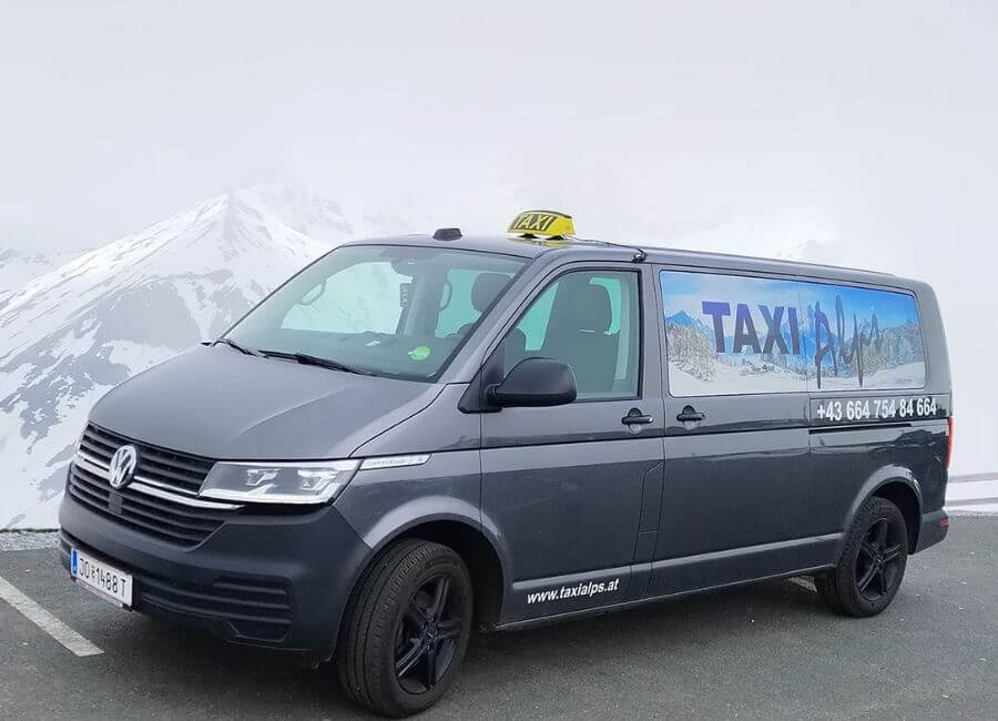 🚕 Taxi Alps Flachau - Skispaß pur in der Flachau: Warum das Skitaxi Flachau die ideale Wahl ist.